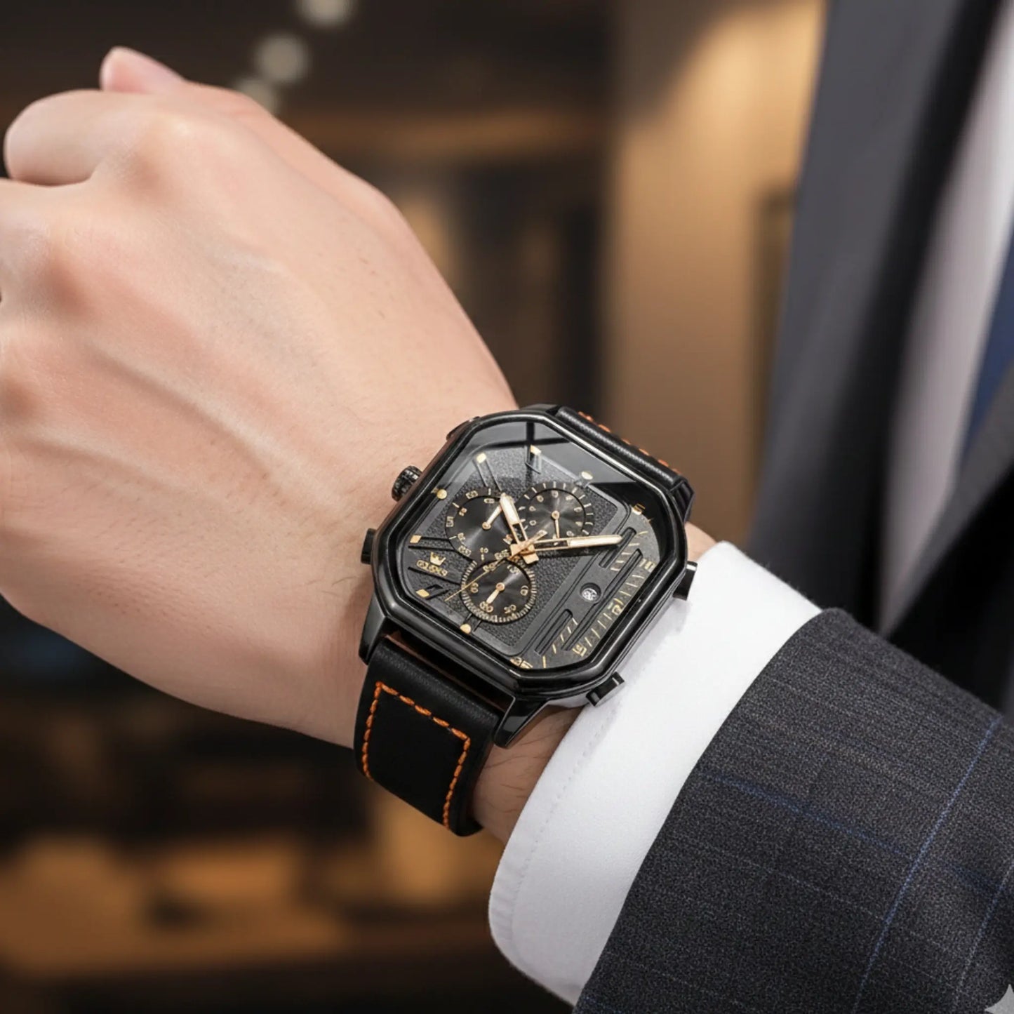 MENS-WATCH-WIHT-LEATHER-STRAP