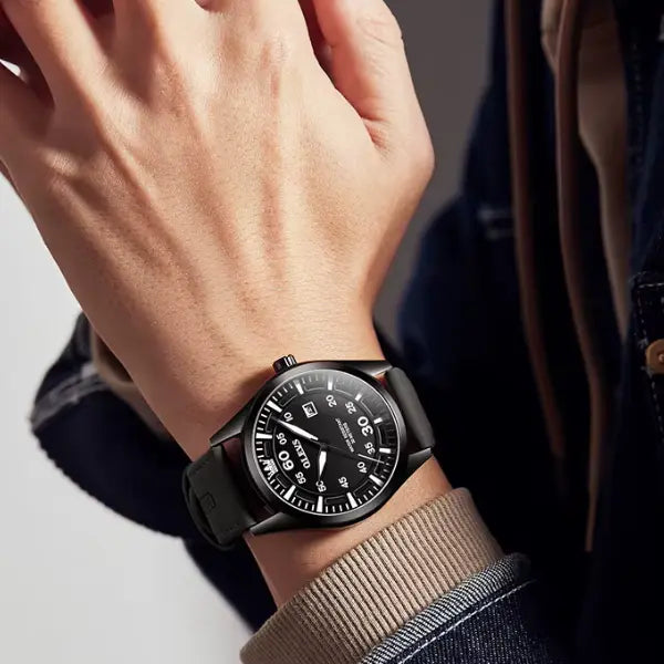 MENS-WATCH-WIHT-LEATHER-STRAP