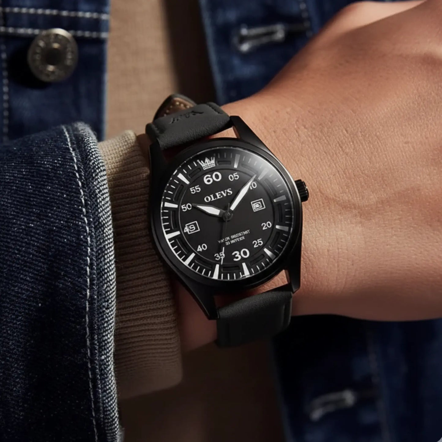 MENS-WATCH-WITH-LEATHER-STRAP