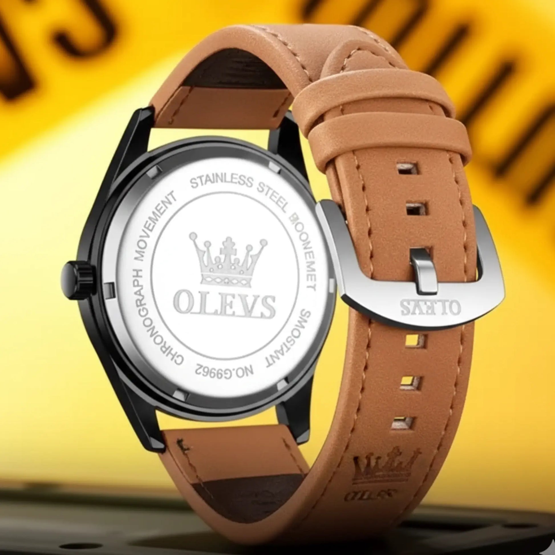MENS-WATCH-WITH-LEATHER-STRAP