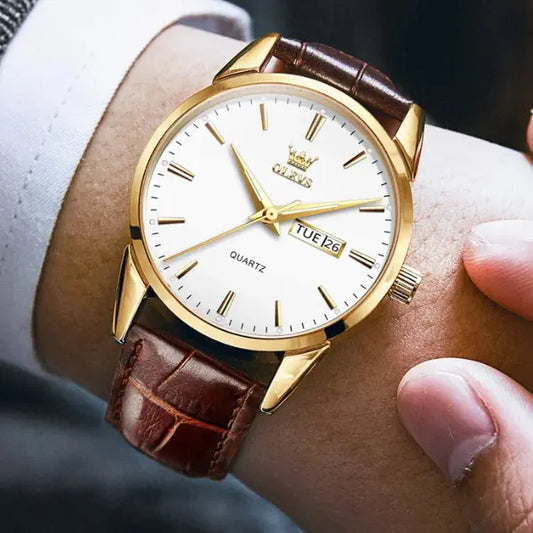 MENS-WATCH-WITH-LEATHER-STRAP