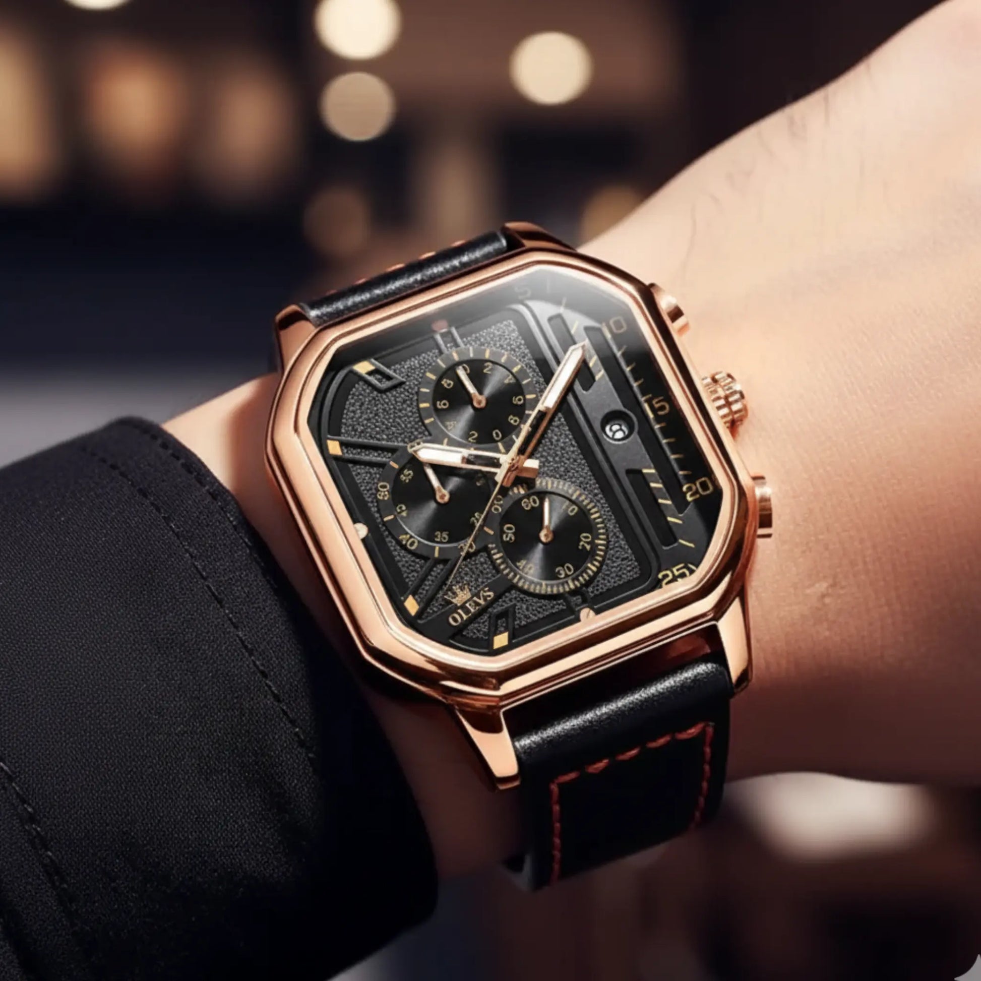 MENS-WATCH-WITH-LEATHER-STRAP